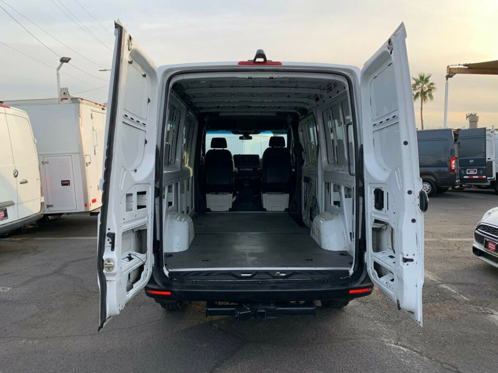 2022 Mercedes-Benz Sprinter Cargo Van 2500 Standard Roof V6 144" RWD - 22978039 - 2