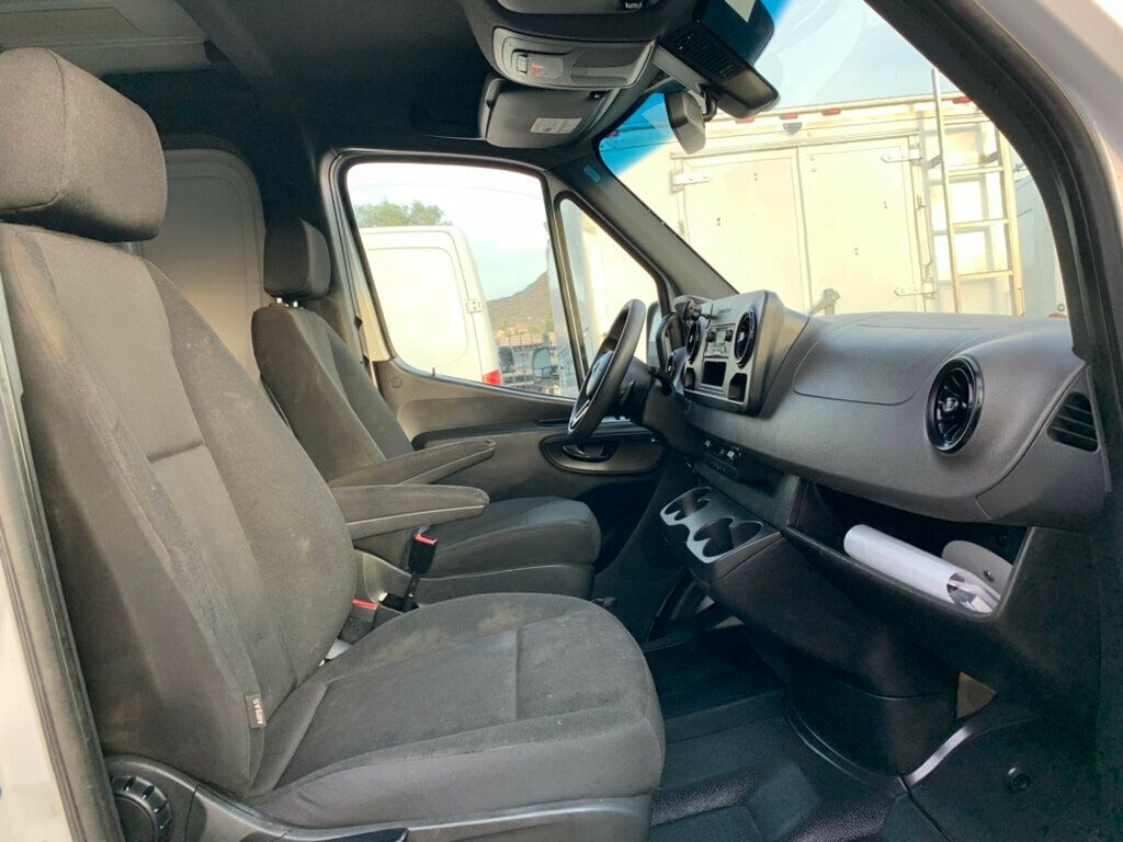 2022 Mercedes-Benz Sprinter Cargo Van 2500 Standard Roof V6 144" RWD - 22978039 - 34