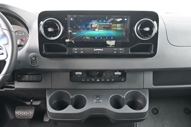 2022 Mercedes-Benz Sprinter Cargo Van 2500 V6 4WD Comfort Plus Pkg Premium Plus Pkg - 22945676 - 11
