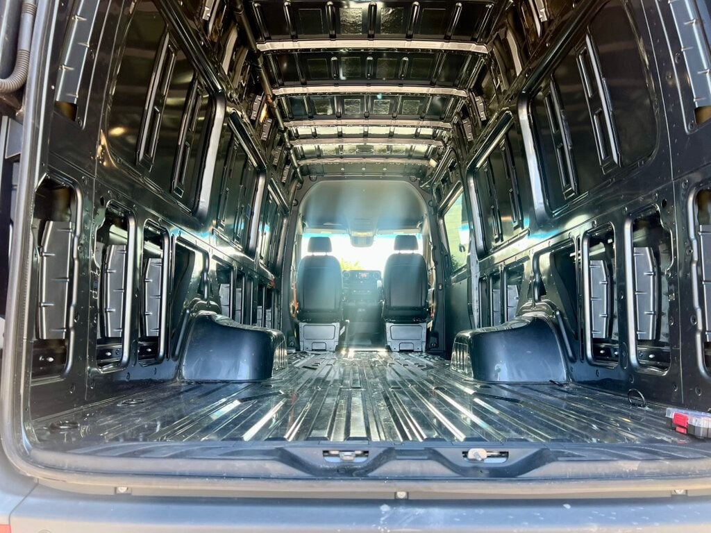 2022 Mercedes-Benz Sprinter Cargo Van 4500 High Roof V6 170" Extended RWD - 22907458 - 48