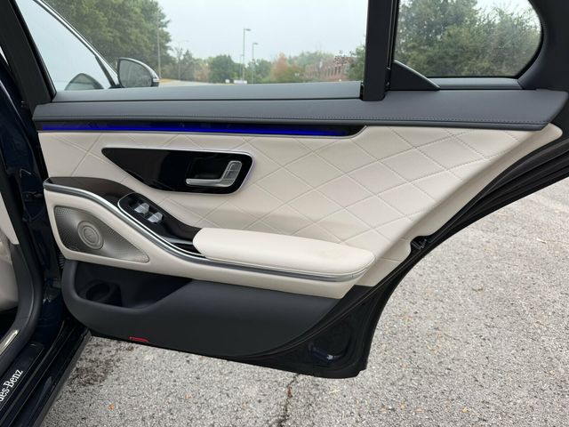 2022 Mercedes-Benz S-Class 4MATIC/Luxury Pkg/Heated&CooledSeats/Burmester3D Audio/Pano Roof - 23090941 - 24