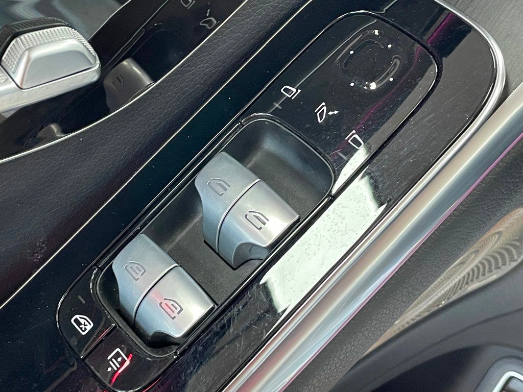 2022 Mercedes-Benz S-Class S 500 4MATIC Sedan - 22989321 - 18