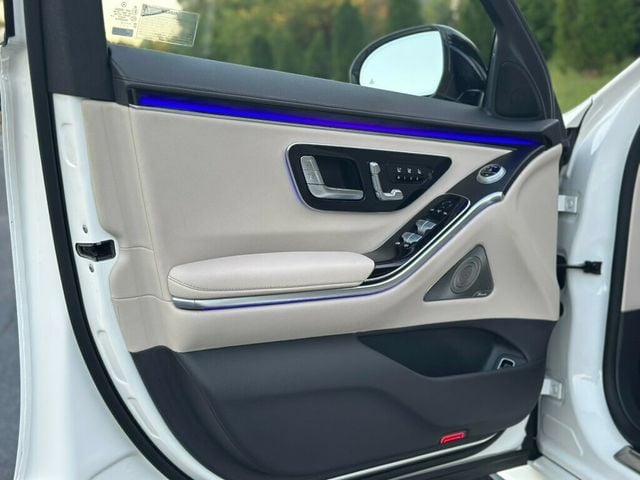 2022 Mercedes-Benz S-Class S 500 4MATIC Sedan - 22915968 - 16