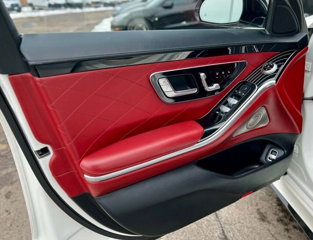 2022 Mercedes-Benz S-Class S 500 4MATIC Sedan - 22978643 - 13