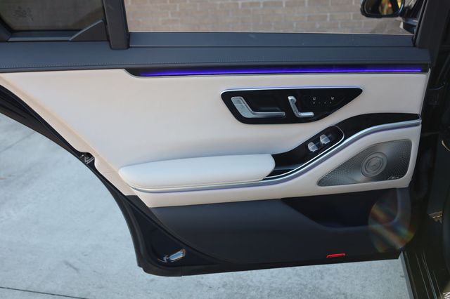 2022 Mercedes-Benz S-Class S 500 4MATIC Sedan - 22949382 - 16