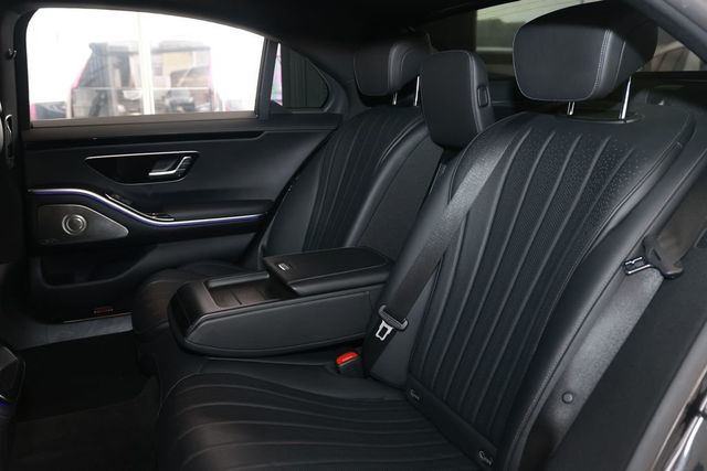2022 Mercedes-Benz S-Class S 500 4MATIC Sedan - 22985345 - 11