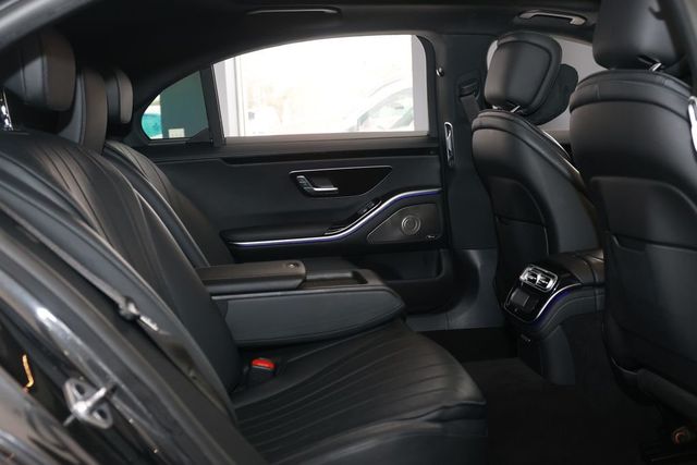 2022 Mercedes-Benz S-Class S 500 4MATIC Sedan - 22985345 - 13