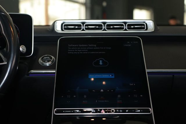 2022 Mercedes-Benz S-Class S 500 4MATIC Sedan - 22985345 - 28