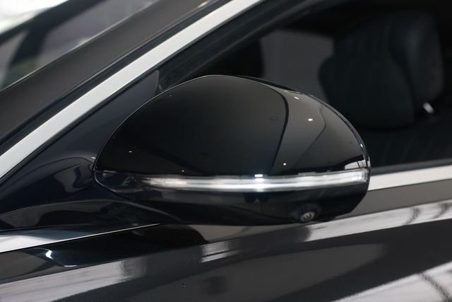 2022 Mercedes-Benz S-Class S 500 4MATIC Sedan - 22985345 - 32