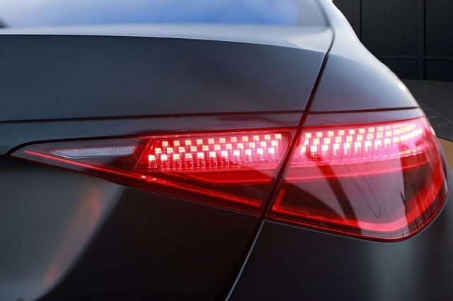 2022 Mercedes-Benz S-Class S 500 4MATIC Sedan - 22988322 - 40