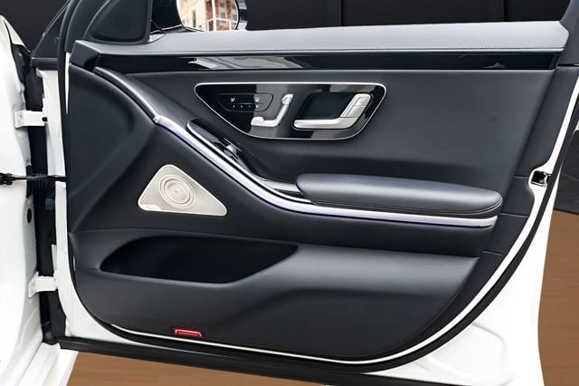 2022 Mercedes-Benz S-Class S 500 4MATIC Sedan - 22998096 - 40