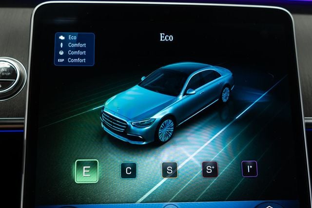 2022 Mercedes-Benz S-Class S 500 4MATIC Sedan - 22984425 - 26