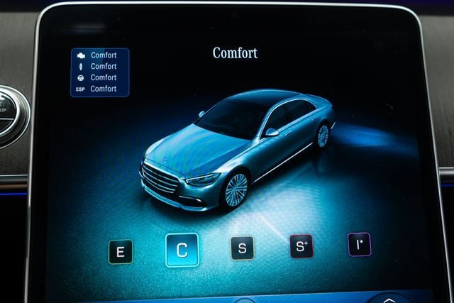 2022 Mercedes-Benz S-Class S 500 4MATIC Sedan - 22984425 - 27