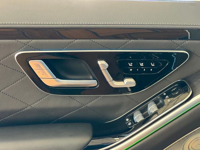 2022 Mercedes-Benz S-Class S 580 4MATIC Sedan - 22796467 - 16