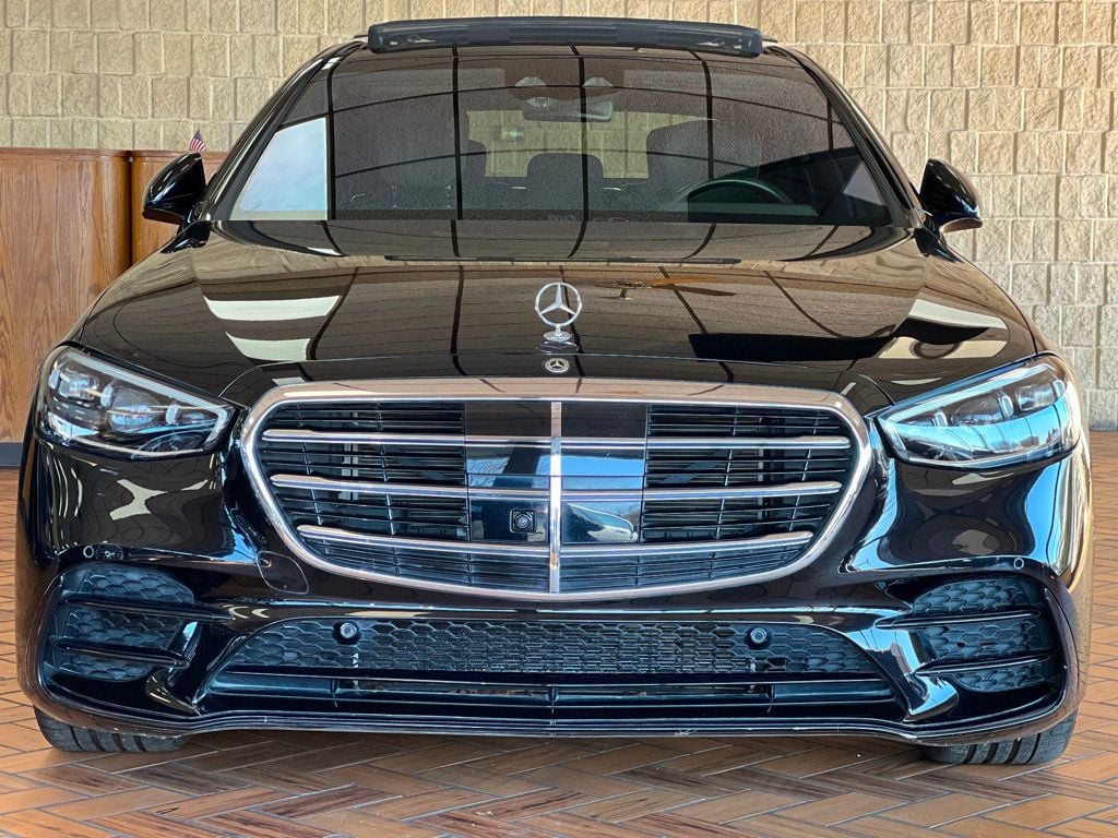 2022 Mercedes Benz S 580 4MATIC photo 2