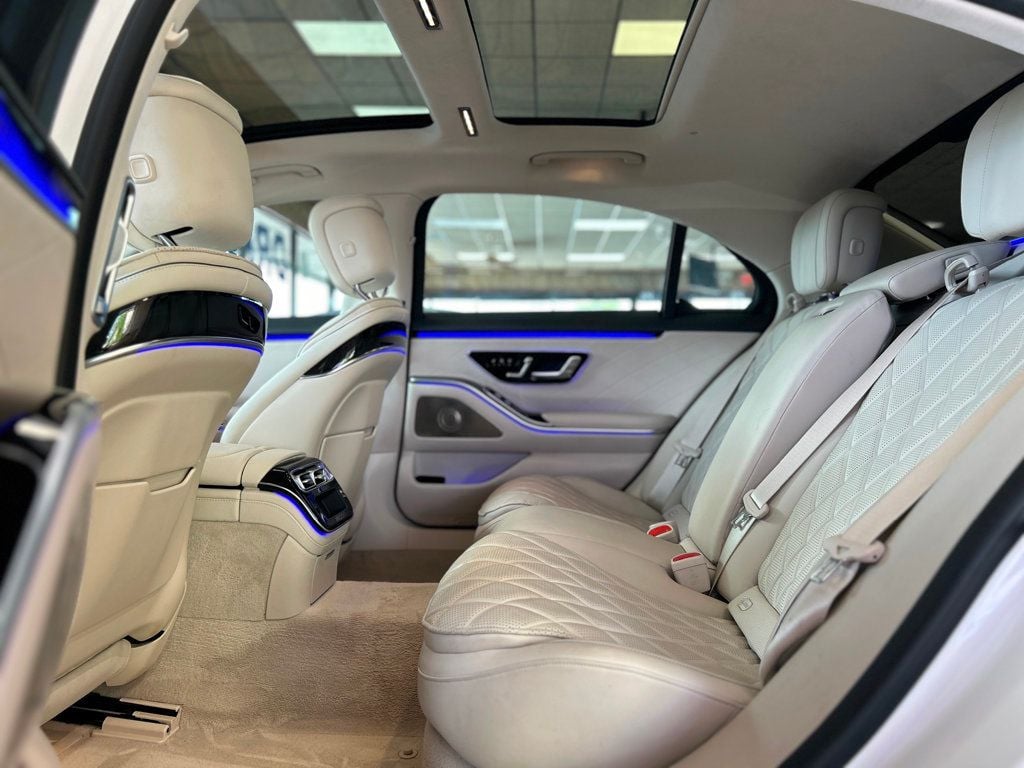 2022 Mercedes-Benz S-Class S 580 4MATIC Sedan - 22847953 - 19