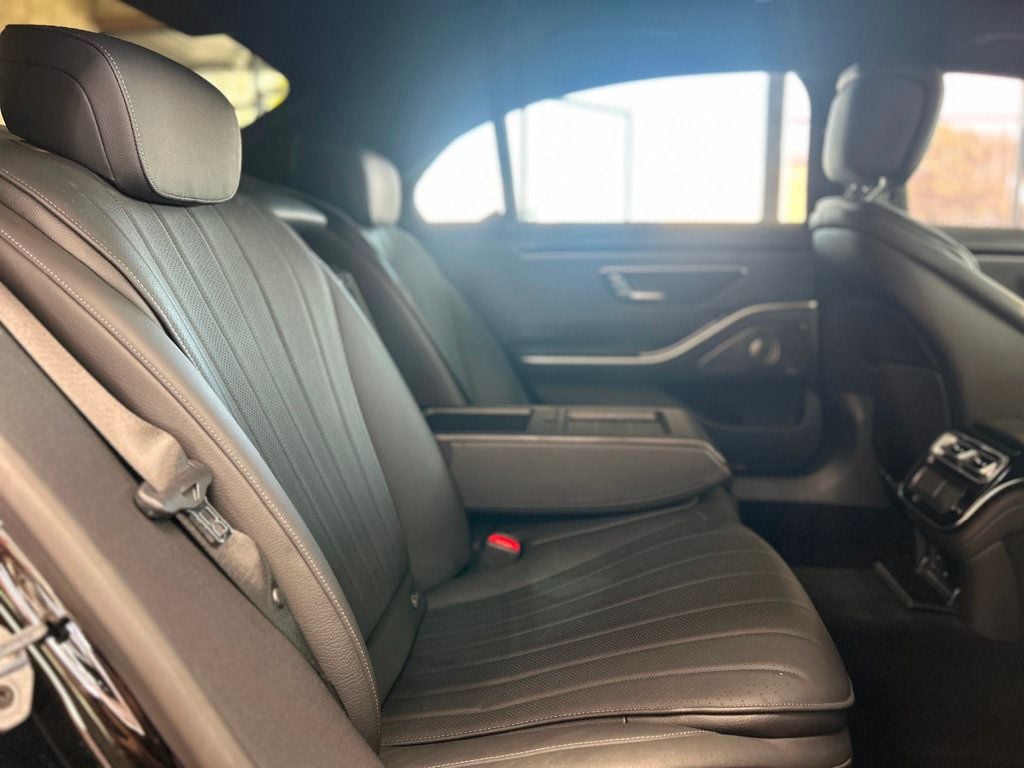 2022 Mercedes-Benz S-Class S 580 4MATIC Sedan - 22866282 - 18
