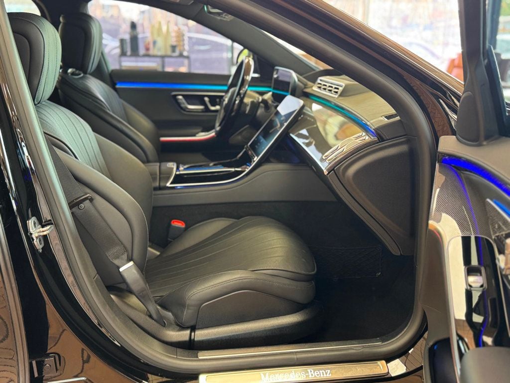 2022 Mercedes Benz S 580 4MATIC photo 16
