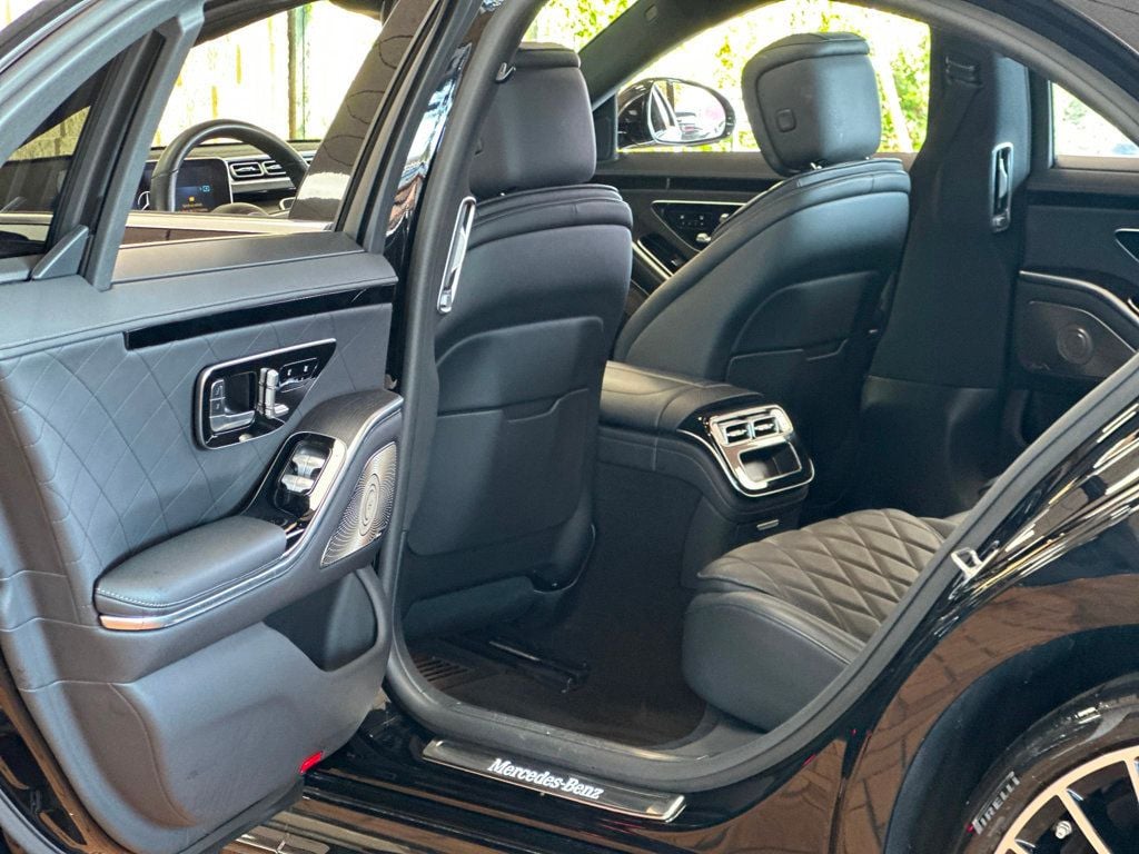 2022 Mercedes-Benz S-Class S 580 4MATIC Sedan - 22914903 - 28