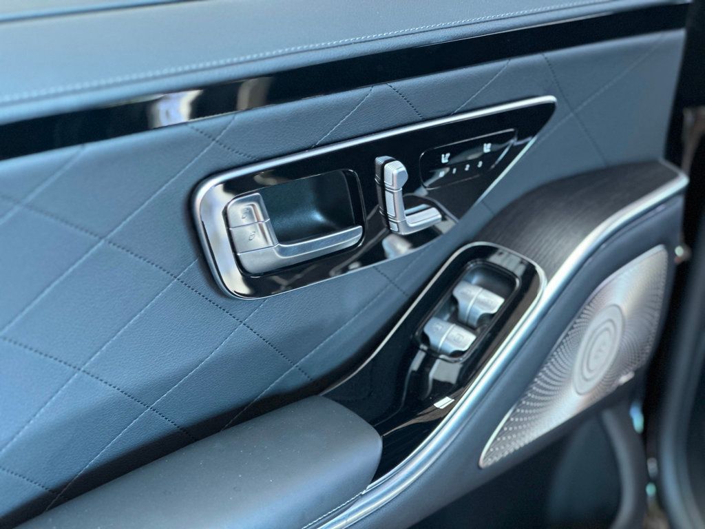 2022 Mercedes-Benz S-Class S 580 4MATIC Sedan - 22914903 - 29