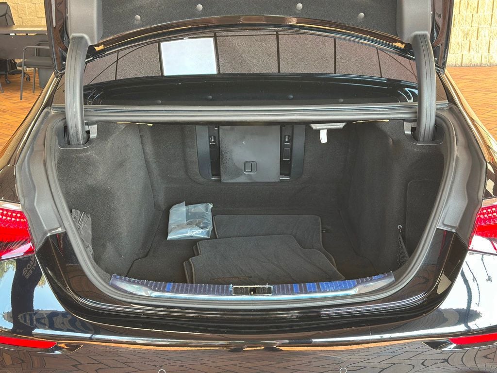 2022 Mercedes-Benz S-Class S 580 4MATIC Sedan - 22914903 - 35