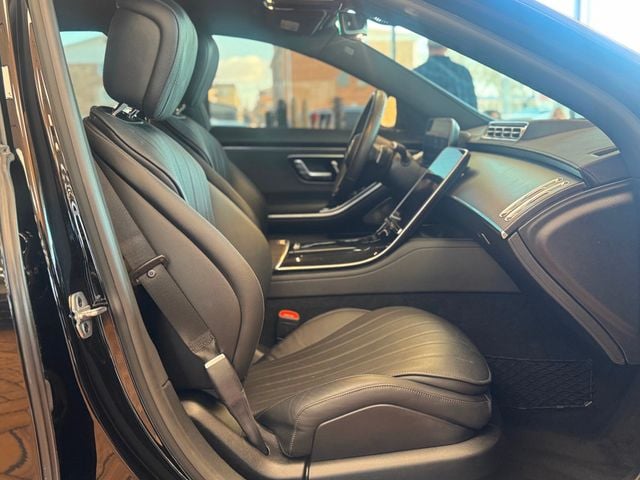 2022 Mercedes-Benz S-Class S 580 4MATIC Sedan - 22982372 - 19