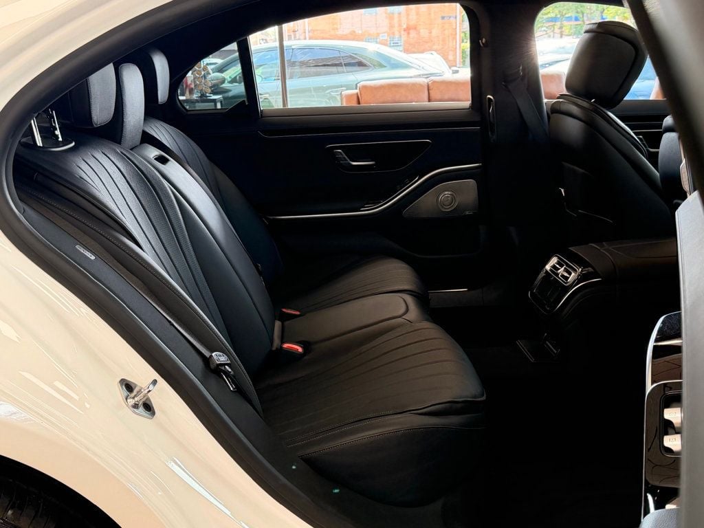 2022 Mercedes-Benz S-Class S 580 4MATIC Sedan - 23035856 - 24