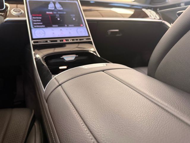 2022 Mercedes-Benz S-Class S 580 4MATIC Sedan - 23035856 - 36