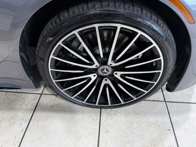 2022 Mercedes Benz S 580 4MATIC photo 2