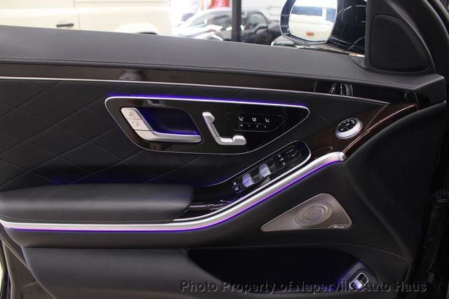 2022 Mercedes-Benz S-Class S 580 4MATIC Sedan - 23075775 - 9
