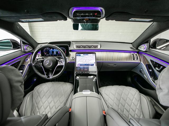 2022 Mercedes-Benz S-Class S 580 4MATIC Sedan - 23075386 - 13