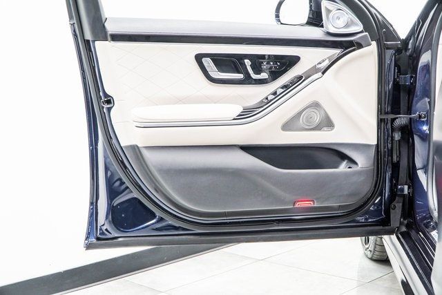 2022 Mercedes-Benz S-Class S 580 4MATIC Sedan - 22945548 - 38