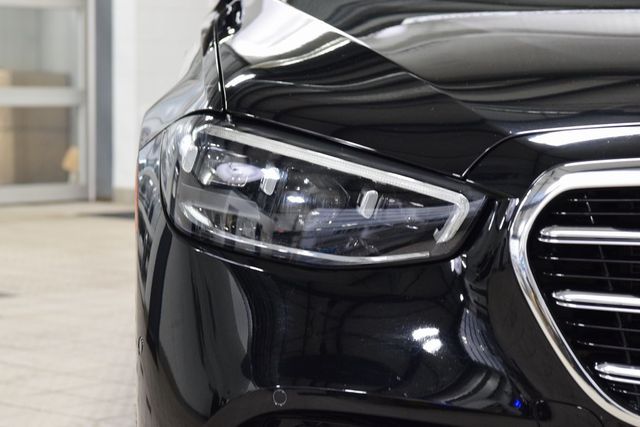 2022 Mercedes-Benz S-Class S 580 4MATIC Sedan - 22952861 - 11