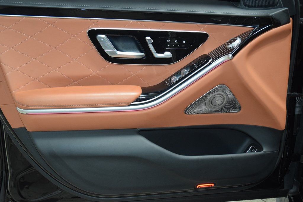 2022 Mercedes-Benz S-Class S 580 4MATIC Sedan - 22952861 - 40