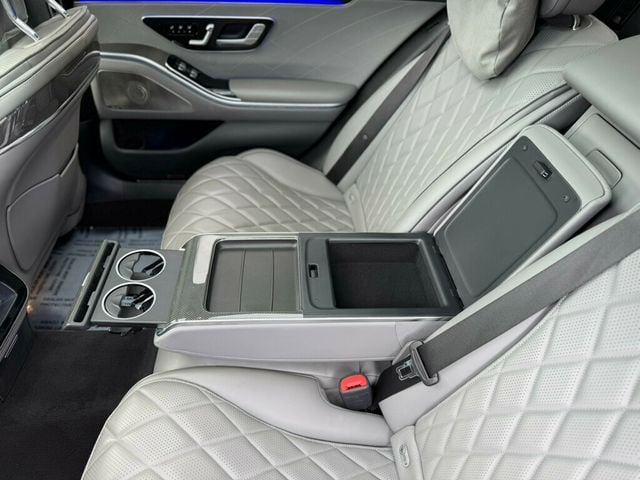 2022 Mercedes-Benz S-Class S 580 4MATIC Sedan - 23018032 - 22