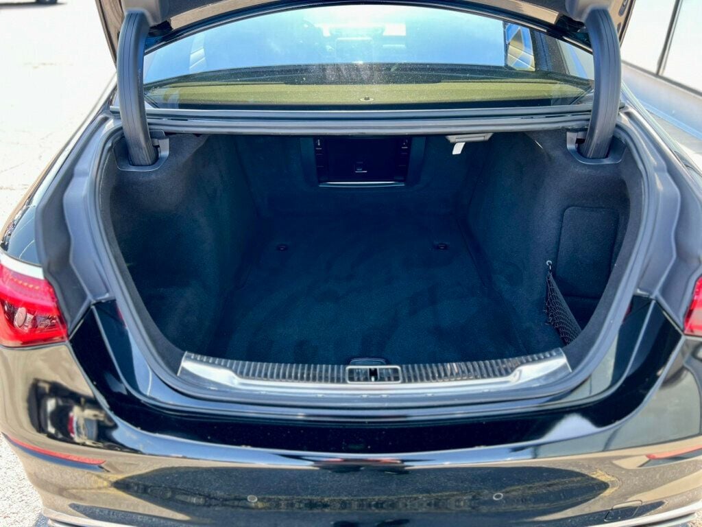 2022 Mercedes Benz S 580 4MATIC photo 6