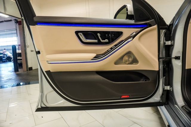 2022 Mercedes-Benz S-Class S 580 4MATIC Sedan - 23045567 - 19