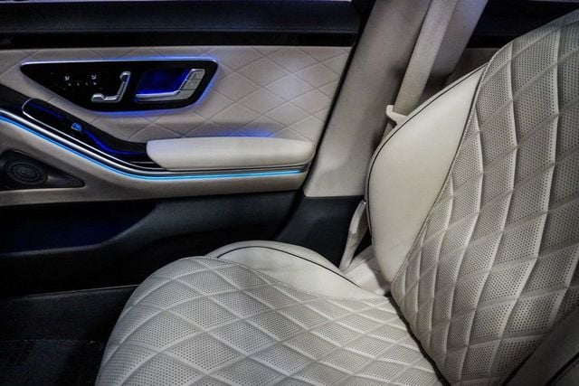 2022 Mercedes-Benz S-Class S 580 4MATIC Sedan - 23049629 - 30