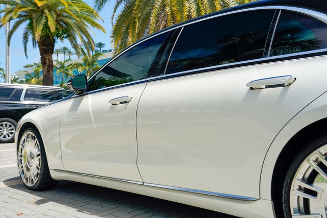 2022 Mercedes-Benz S-Class S 580 4MATIC Sedan - 23029575 - 17