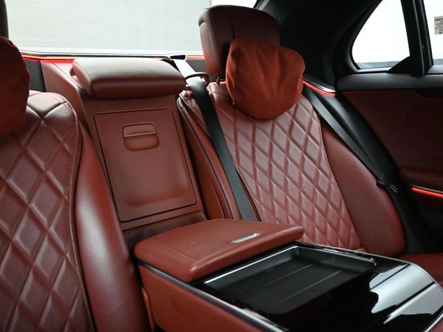 2022 Mercedes-Benz S-Class S 580 4MATIC Sedan - 23007939 - 18