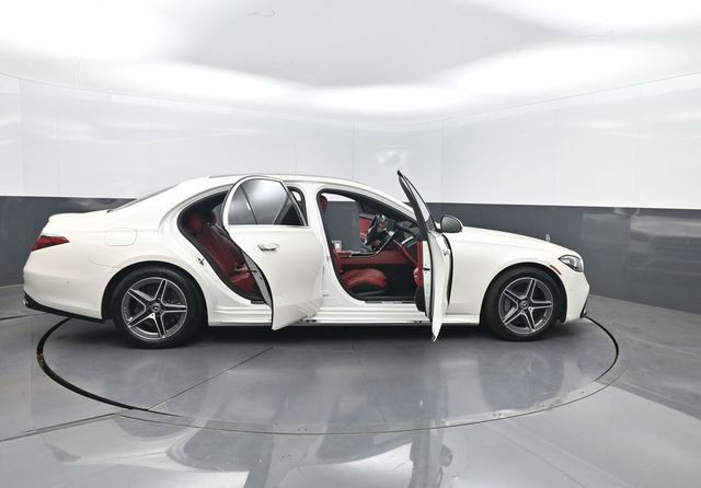 2022 Mercedes-Benz S-Class S 580 4MATIC Sedan - 23007939 - 35