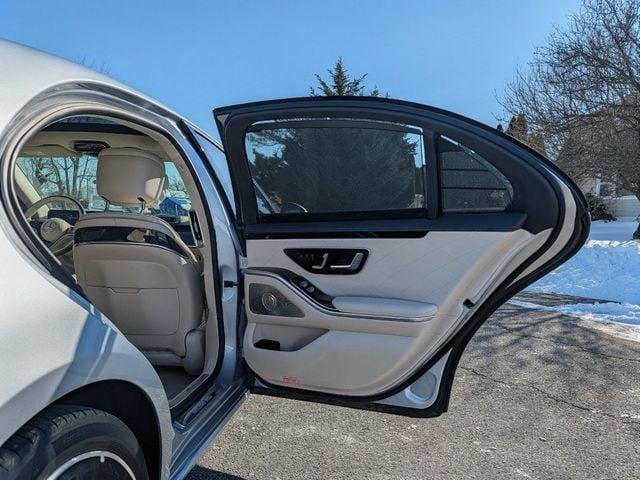 2022 Mercedes-Benz S-Class S 580 4MATIC Sedan - 22979225 - 11