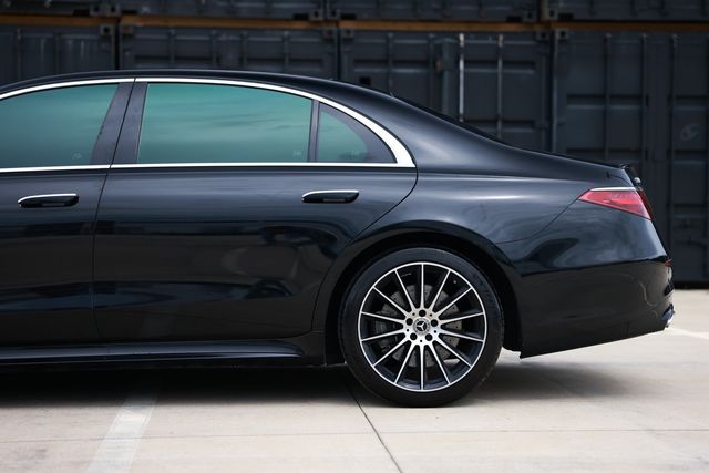 2022 Mercedes-Benz S-Class S 580 4MATIC Sedan - 23070149 - 32