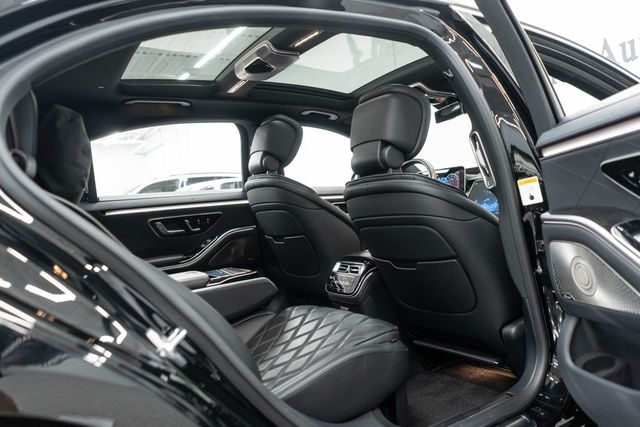 2022 Mercedes-Benz S-Class S 580 4MATIC Sedan - 23035510 - 11