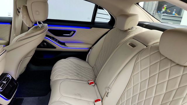 2022 Mercedes-Benz S-Class S 580 4MATIC Sedan w/ Active Ambient Lighting & Nappa Leather - 23036841 - 19