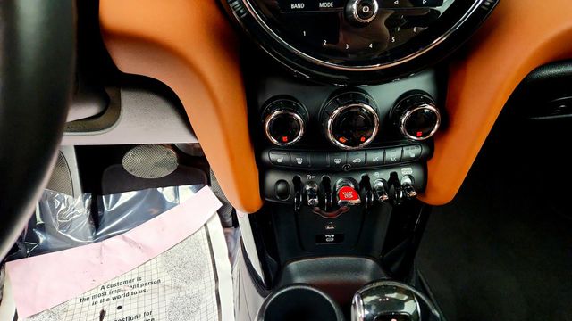 2022 MINI Cooper S Convertible Iconic w/ Malt Brown Leather - 23085007 - 17