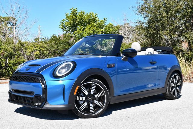 2022 MINI Cooper S Convertible W/Iconic Trim Package and Touch Screen Navigation Plus - 22976705 - 19