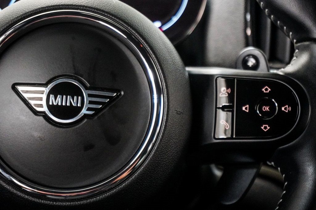 2022 Mini Cooper Signature photo 25