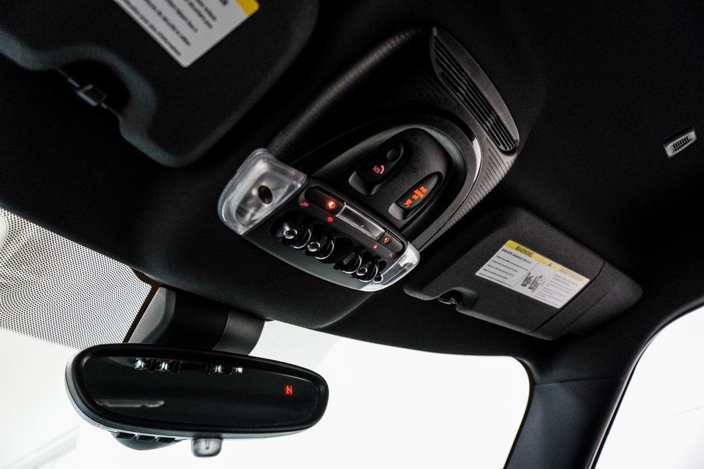 2022 Mini Cooper Signature photo 40