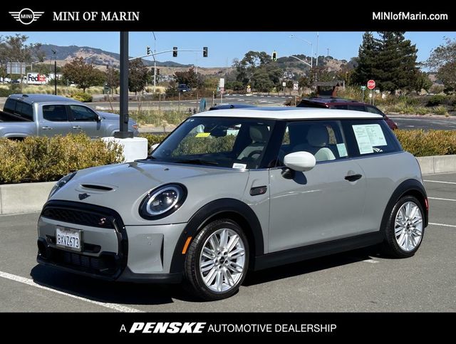 Used 2022 MINI Hardtop 2 Door S with VIN WMW53DH07N2P92763 for sale in Corte Madera, CA